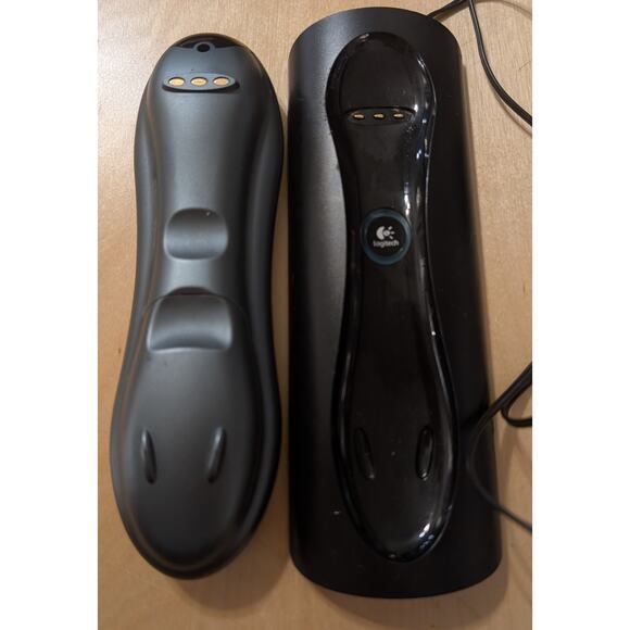 🎃Logitech Harmony 880 Universal Remote - Picture 2 of 2